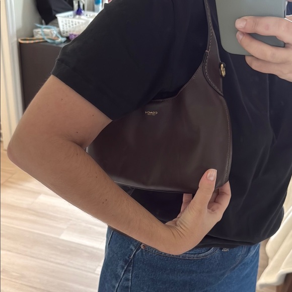 Coach Brown Leather Women's Bag - Picture 6 of 9